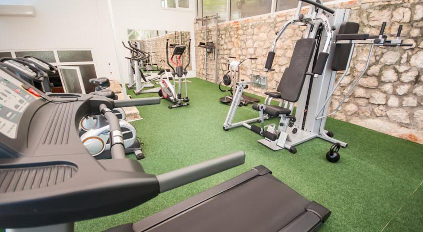 בוזאבה Hotel Agava מראה חיצוני תמונה