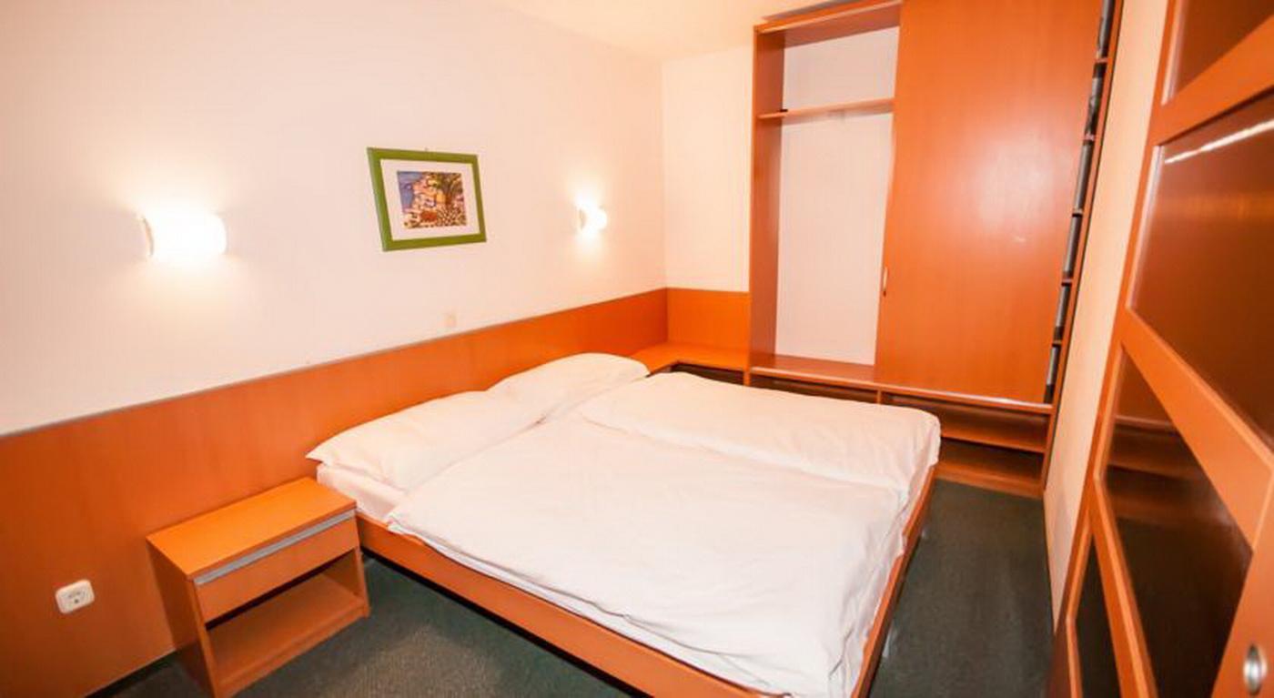בוזאבה Hotel Agava מראה חיצוני תמונה