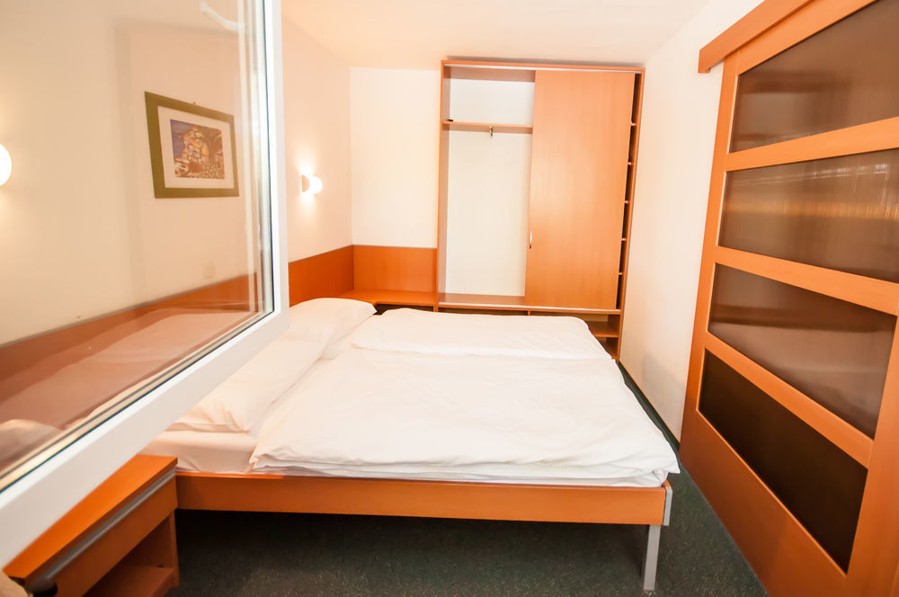 בוזאבה Hotel Agava מראה חיצוני תמונה