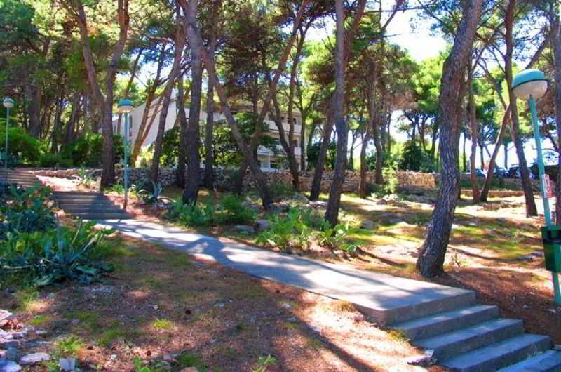 בוזאבה Hotel Agava מראה חיצוני תמונה